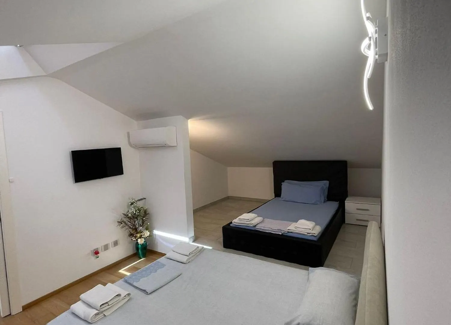 Casa Di Jo Hotel Empoli 0*,  Italy